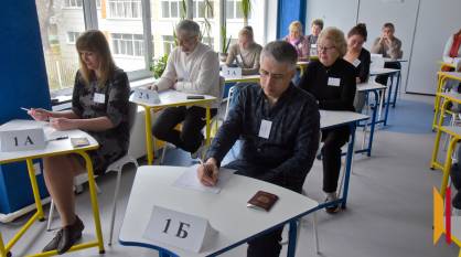 Побыть на месте выпускника: как родители воронежских старшеклассников сдавали ЕГЭ по русскому языку