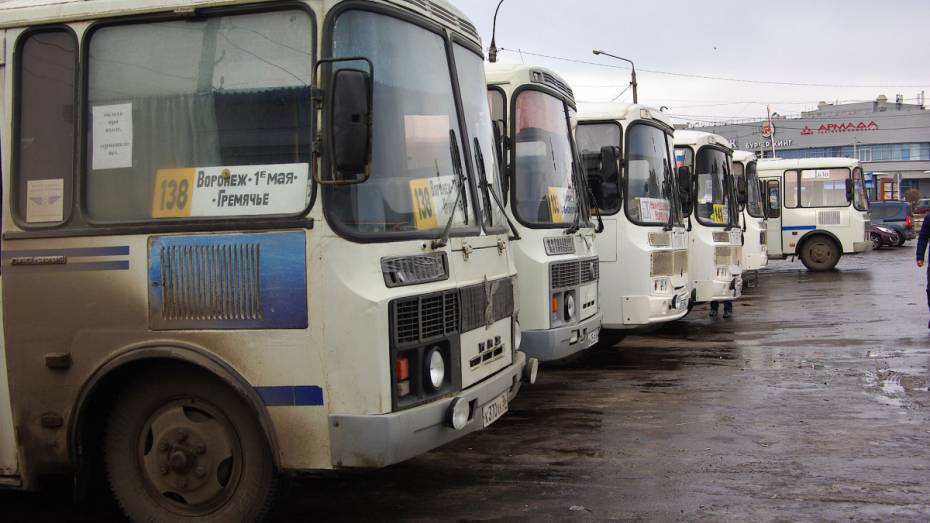 В Воронеже осудили маршрутчика за выпавшую из салона автобуса 82-летнюю пассажирку