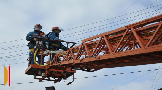 Воронежские энергетики подготовились к работе в условиях сильного ветра и метели