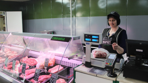Новый верхнемамонский «АГРОЭКО Маркет» пригласил любителей шашлыка за свежим мясом