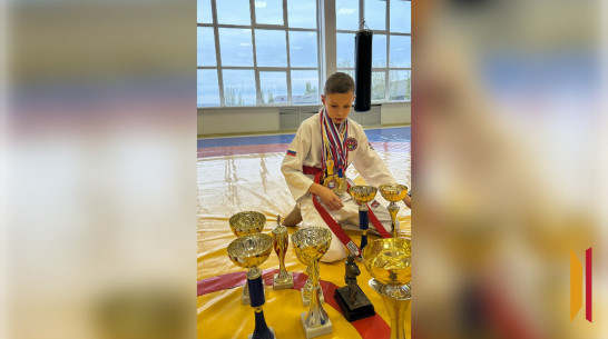 «Чувствовали поддержку всей Бутурлиновки». Воронежский школьник стал серебряным призером первенства мира по тхэквондо