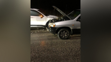 Под Воронежем Mazda сбила мужчину и врезалась еще в два автомобиля