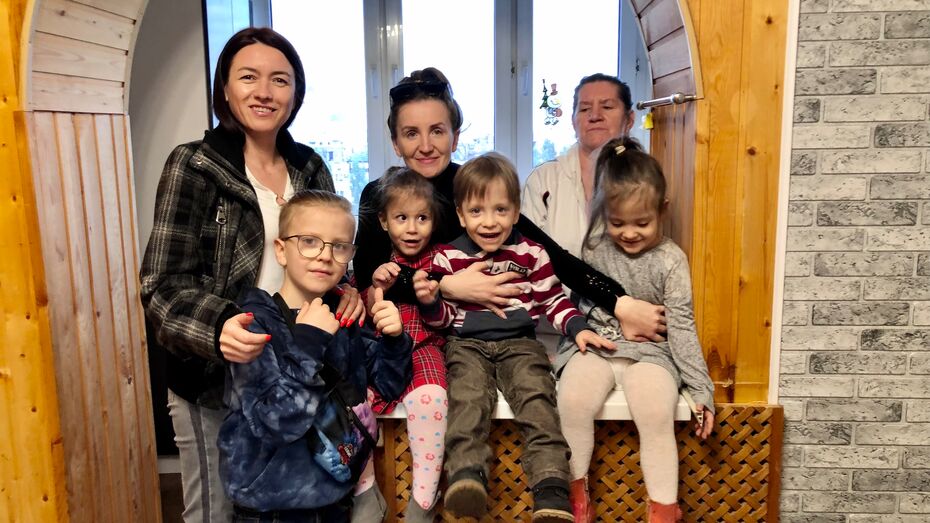 «До сих пор не верится!» Многодетная мать-одиночка из Воронежа получила трехкомнатную квартиру