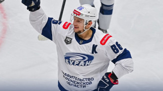 Капитан воронежского «Бурана» Алексей Митрофанов завоевал 2 приза по итогам сезона ВХЛ