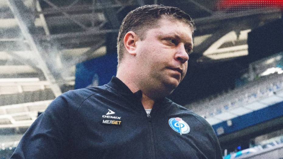 Спортивного директора воронежского «Факела» дисквалифицировали на месяц за оскорбление судей