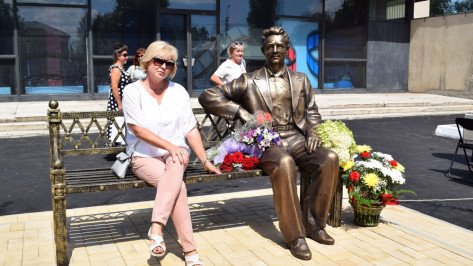  В Воронежской области открыли памятник Николаю Рыбникову