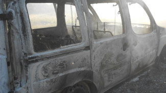 В Репьевском районе сгорел микроавтобус Fiat