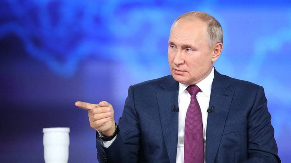 Владимир Путин назвал обязательную вакцинацию в отдельных регионах законной