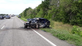 В Воронежской области столкнулись ВАЗы: погибли 3 человека