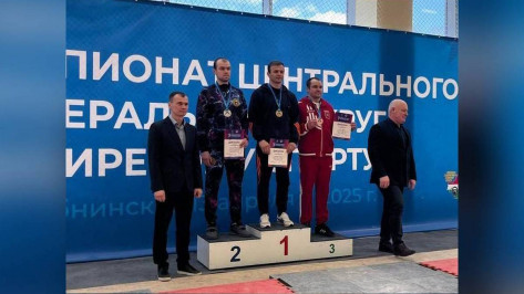 Богучарец победил на чемпионате ЦФО по гиревому спорту