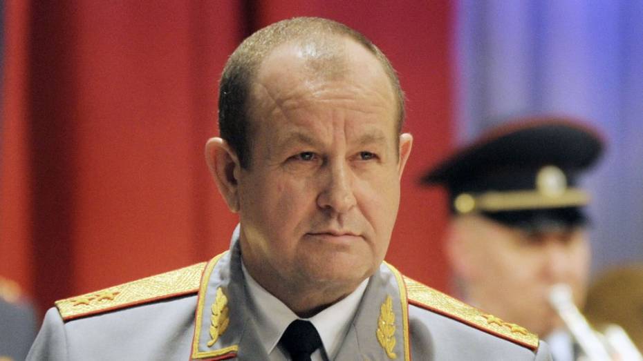 Президент продлил срок службы главному полицейскому Воронежской области на год