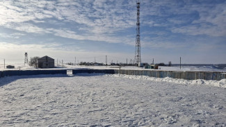 Хохольские активисты прошедшей зимой сделали каток в селе Костенки