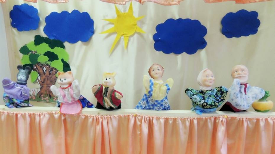 В сельской школе Новохоперского района создали кукольный театр