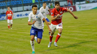 Игрок воронежского «Факела» Ильнур Альшин: «Гостям лучше удавался контроль мяча»