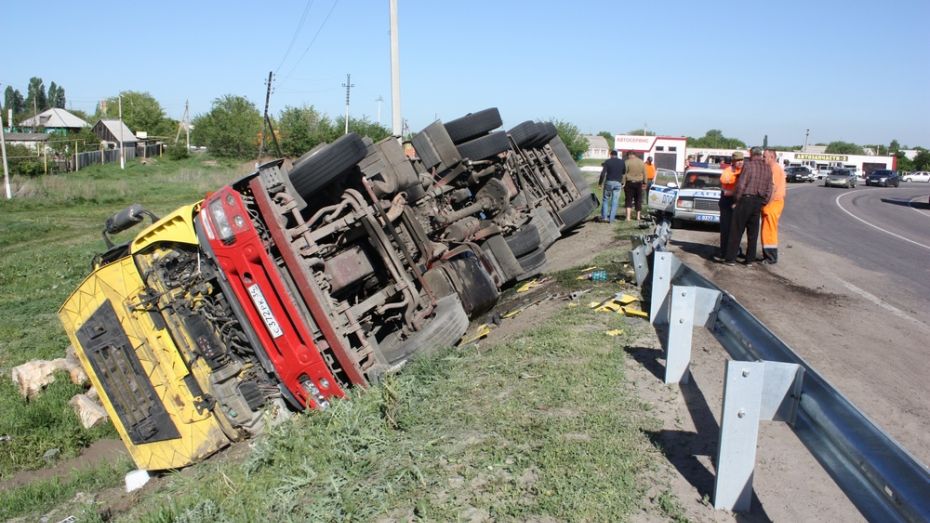 Погода в ольховатке воронежской на 10 дней. ДТП Ольховатка Воронежская. ДТП В Ольховатке Воронежской области. ДТП В Ольховатке Воронежская обл. Авария в Ольховатке Воронежской области.