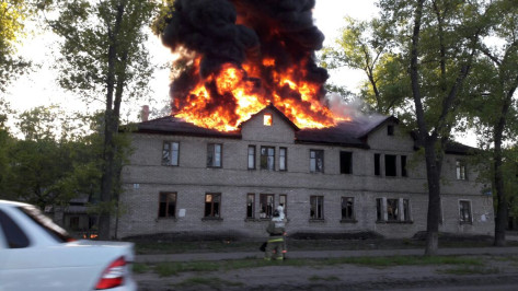 Воронежцы выложили в сеть видео пожара на Ленинградской