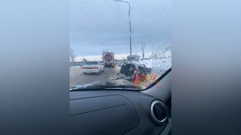 Под Воронежем Subaru разорвало пополам: пострадал 23-летний ростовчанин