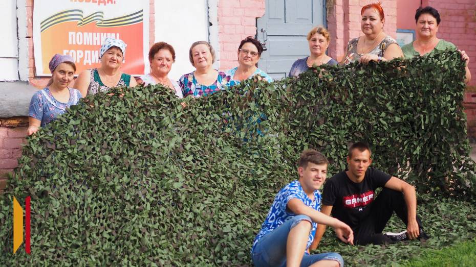 Волонтеры открыли в Верхнем Карабуте мастерскую по плетению сетей