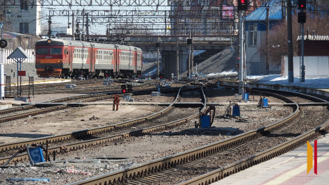 Из-за перекрытия Крымского моста задерживается еще один поезд, следующий через Воронежскую область