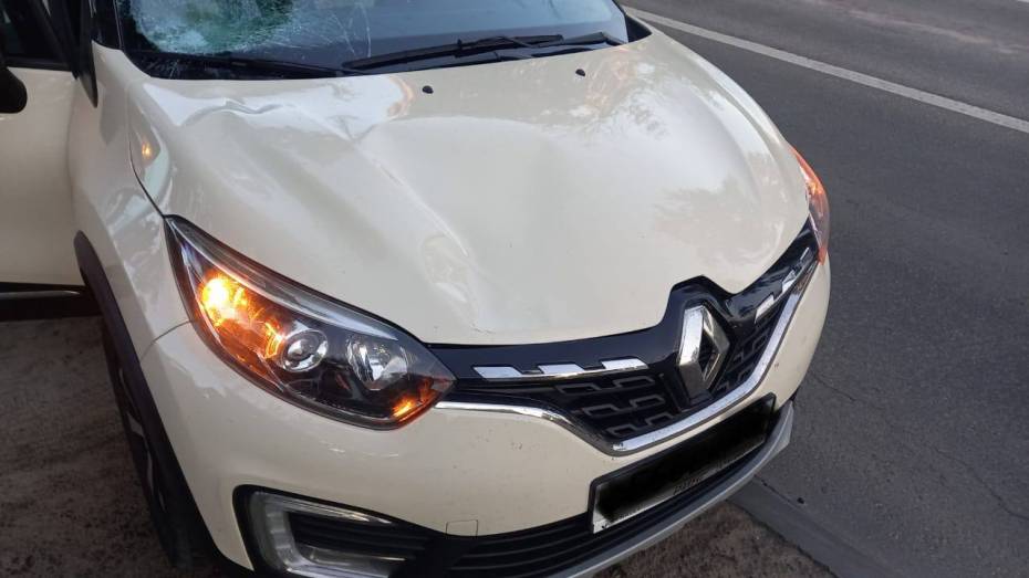 Водитель на Renault сбил 13-летнюю девочку в Воронеже