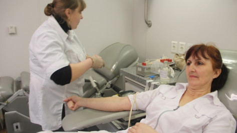 Новоусманские медики сдали кровь для нуждающихся