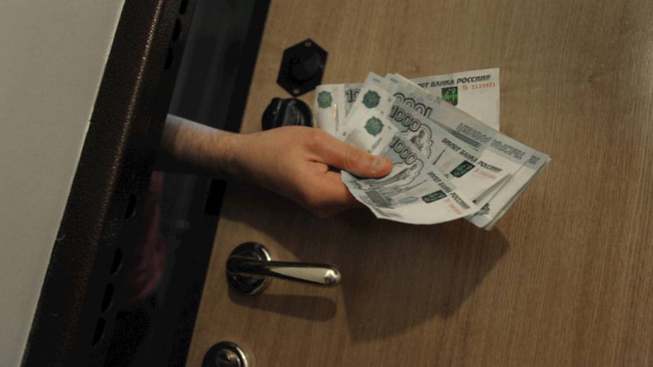 В Воронеже сотрудника Россельхознадзора осудят за взятки в более 200 тыс рублей