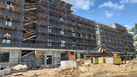 Поликлиника в микрорайоне Масловка в Воронеже готова на 60 процентов