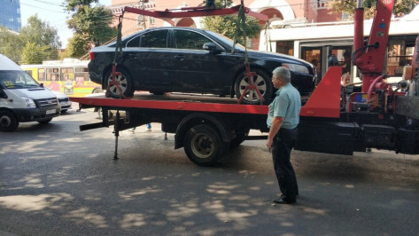 У воронежца арестовали Volvo за долги по 344 штрафам ГИБДД