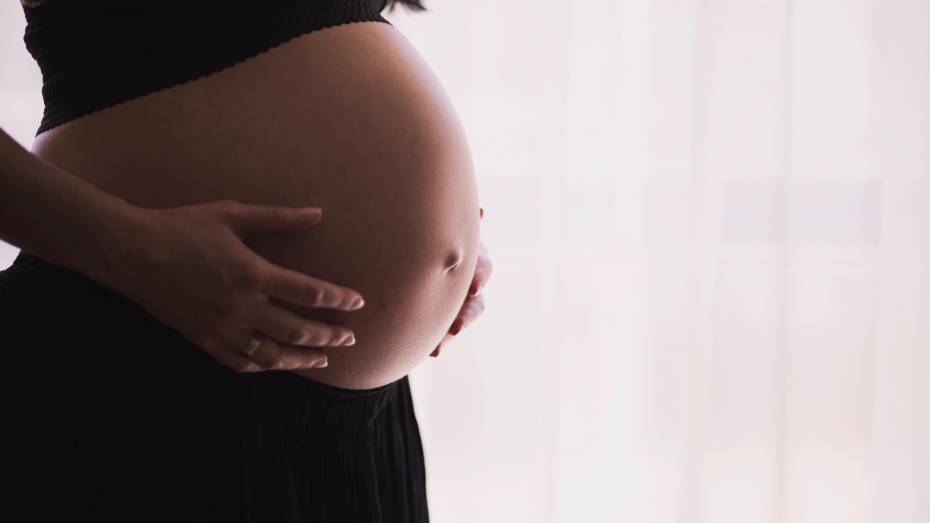 Воронежским мамам выплатили пособия по беременности и родам на 723 млн рублей