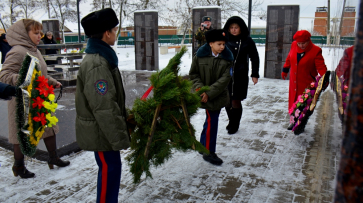 В Верхнем Мамоне открыли сквер Победы и памятную доску маршалу Александру Василевскому