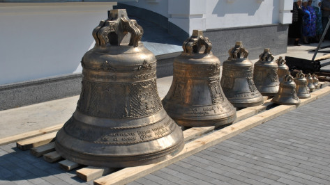 В лискинском селе освятили колокола нового храма