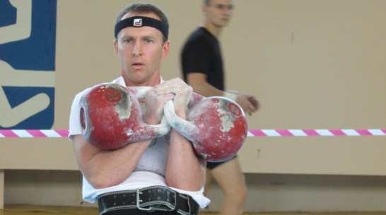 Нижнедевицкий гиревик стал вторым на областных соревнованиях в Россоши