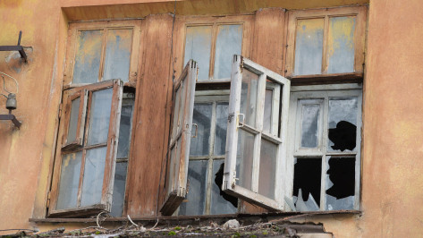 В Воронежской области расселят 100 аварийных домов до 2028 года