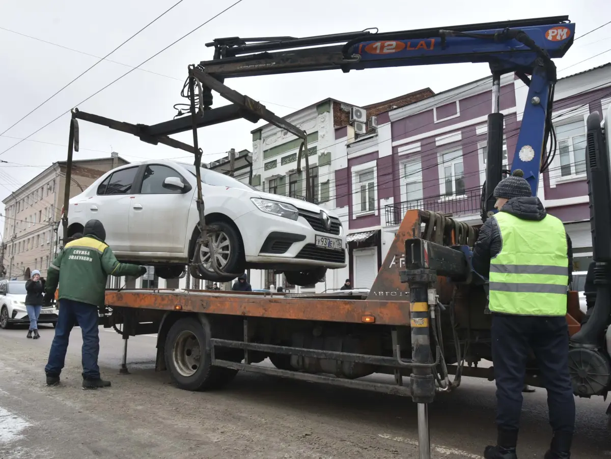 Закрытый номер. Как вернуть авто после эвакуации со штрафстоянки в Воронеже