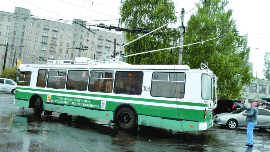 Троллейбус №11 вернулся на улицы Воронежа после 3 недель простоя