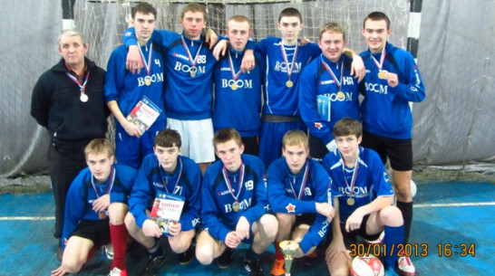 Рамонские школьники - лучшие в области футболисты