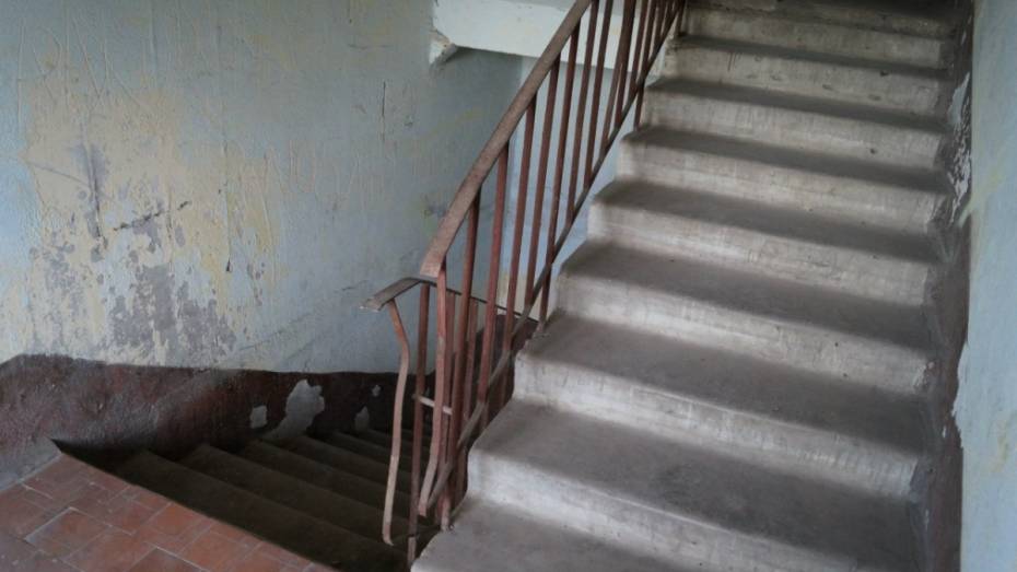 Воронежец выстрелил из травмата в соседа по подъезду