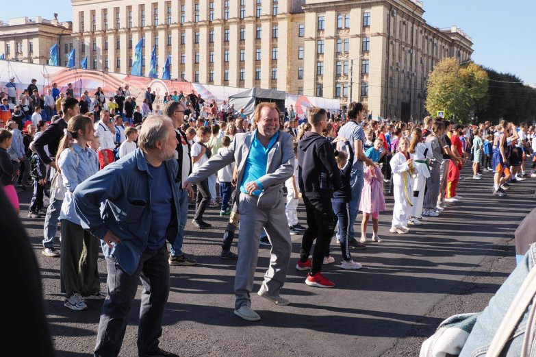 Зарядка в День города