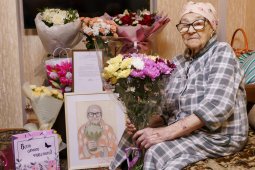 Вокзальные блинчики пекли по рецепту бабы Веры: воронежская труженица тыла отметила вековой юбилей