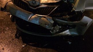 В Воронеже при столкновении Skoda и Volkswagen пострадали два человека