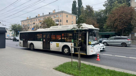 В центре Воронежа водитель автобуса сбил школьника