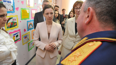 Обмудсмен Анна Кузнецова предложила законодательно защитить психологов от педофилов
