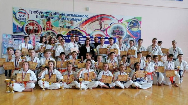 Грибановские спортсмены взяли 2 «золота» открытого первенства по киокусинкай карате