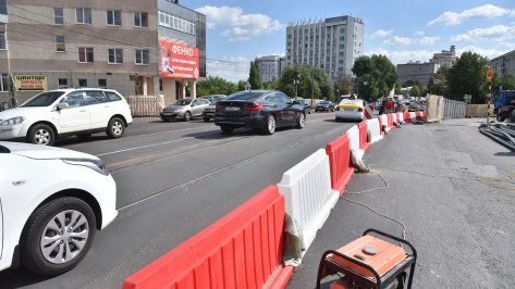 В Воронеже полностью перекроют движение по путепроводу у «Работницы» на 1,5 часа