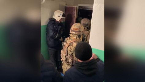 Воронежские полицейские оперативно задержали дерзкого столичного разбойника