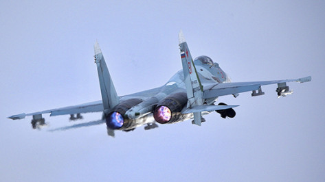 Воронежские пилоты отработали навыки воздушного боя над Ладогой