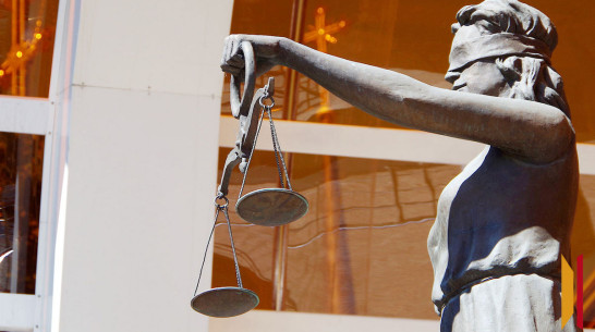 Доцент вуза в Воронеже пошла под суд за получение взяток на 140 тыс рублей