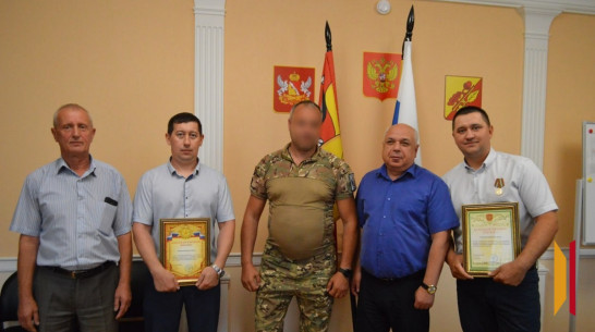В Терновском районе 2 брата получили благодарность за помощь бойцам СВО