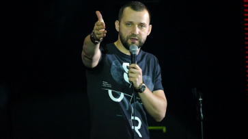 Воронежский комик Руслан Белый подписал петицию о запрете своих концертов