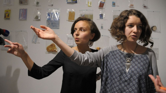 Воронежские художницы привезли из Краснодара хлеб и билет на карусели